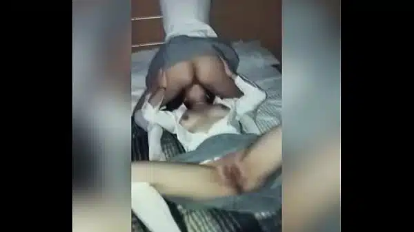 Alumnas Latinas Follando En Un Motel Hacen Un Video Amateur