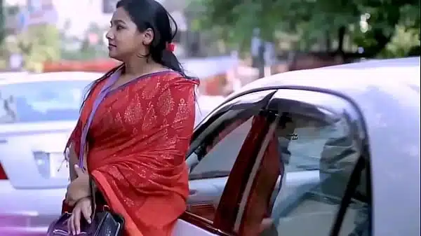 Bangladeshi Acterss Show Big Ass And Big Boobs