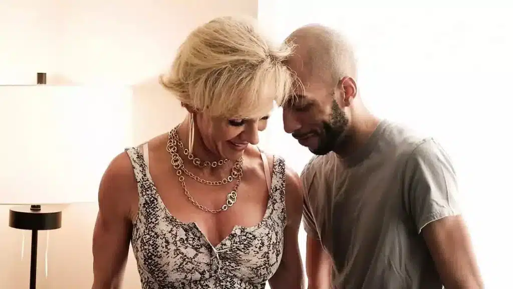 Big Titted Wife And Mom Fucks A Big Young Cock Gets A 2