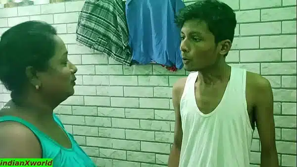 Desi Teen Nokor Sex With Horny Madam At Home Please Dont Go