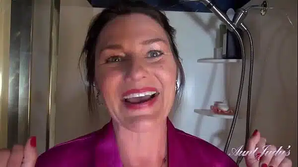 All Natural 50Yo Mature Housewife Joana Toys Her Hairy Pussy In The Shower