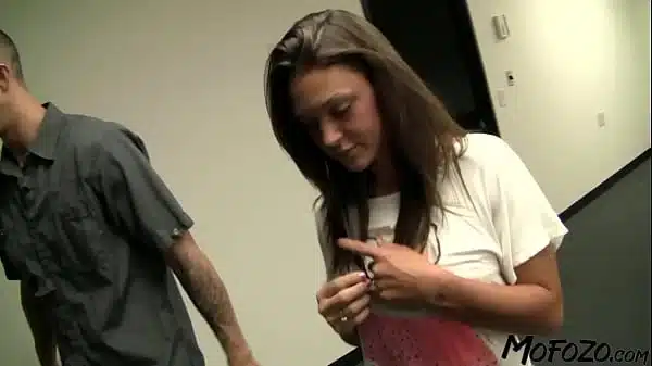 Mofozo Com Brunette College Student Is Fucking With Her Massage Therapist