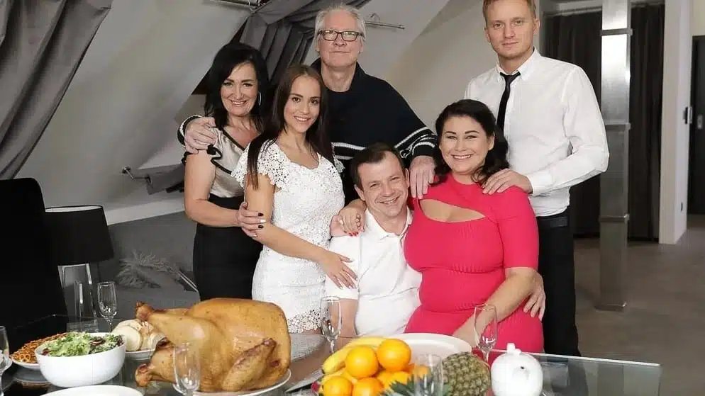 Family Orgy On Thanksgiving Free Full Vr Video By Virtualtaboo Com