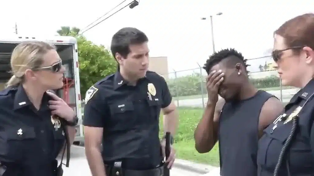 Femdom Cops Fuck Black Dude In Back Of Truck