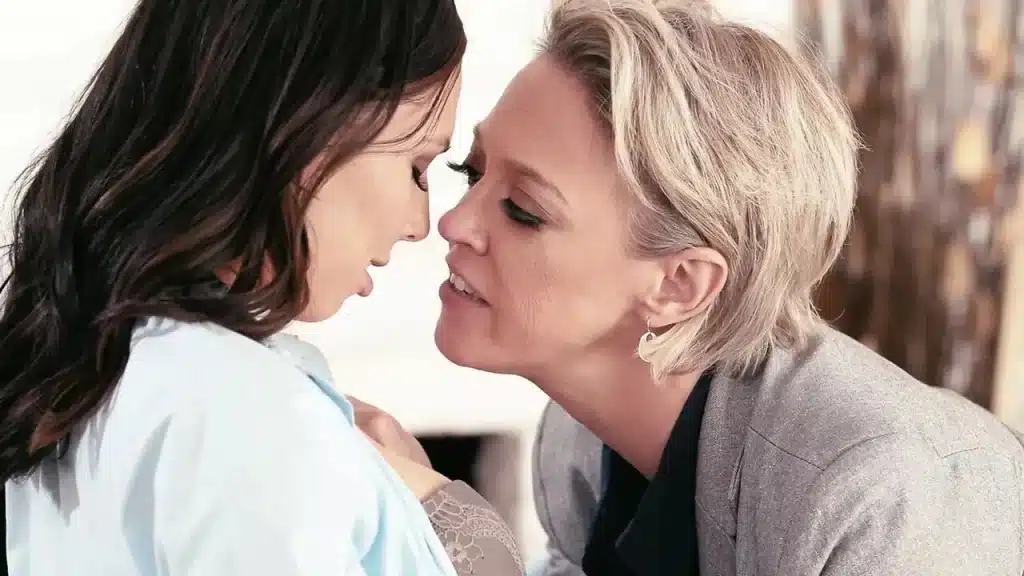 Girlsway Mature Lesbian Gifts Aidra Fox A Power Suit 1