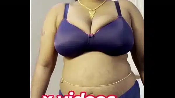 Hindi Aunty Remove Bra Open Boobs