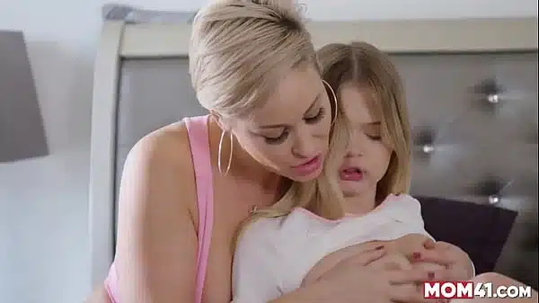 Une Tutrice Lesbienne Baise Son Eleve De 18 Ans Mom41