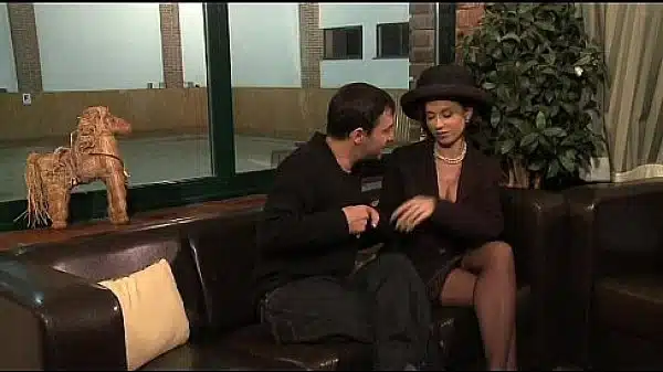Cindy Dollar Jeunes Et Deja Veuves