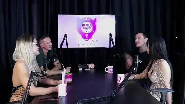 Comecou No Porno Fez Collab Depois De Vender Punheta A Familia Foi Dificil Mas O Pai E A Mae Teh Angel Ktal Sheer Red