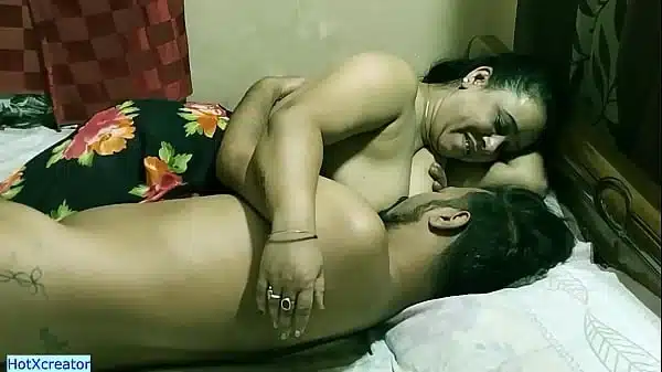 Desi Hot Bhabhi Pussy Was So Hot I Could Not Last Long Watch Till The End With Clear Voice