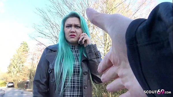 German Scout Punk Girl In Bielefeld Auf Strasse Angesprochen Und Fuer Cash Gevoegelt