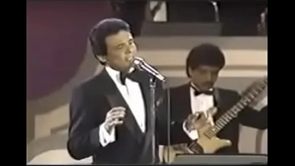Josejose Almohada Video Clip
