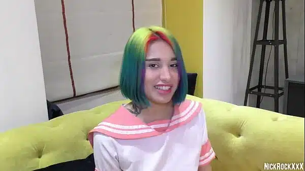 Met An Indian Girl On The Street And Invited Her To Visit