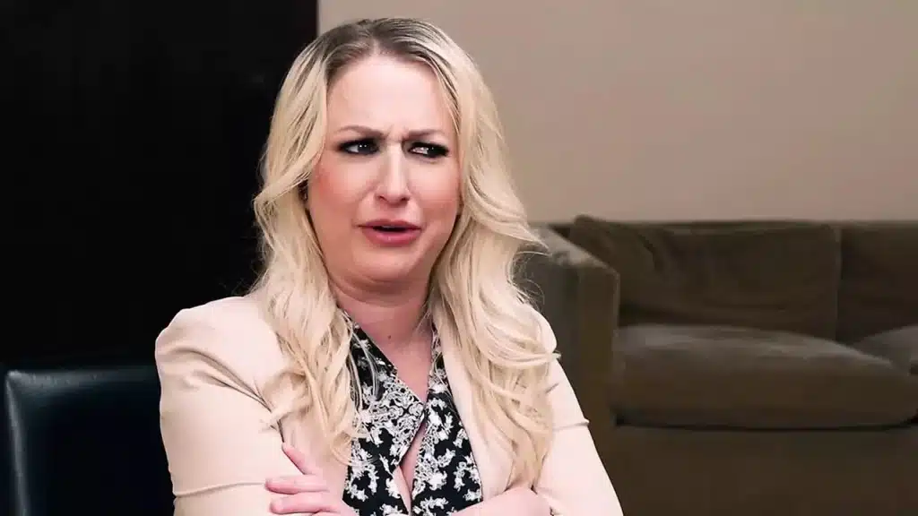 Overprotective Busty Step Mother Makes A Dirty Deal With A Corrupt Principal Mylf 4