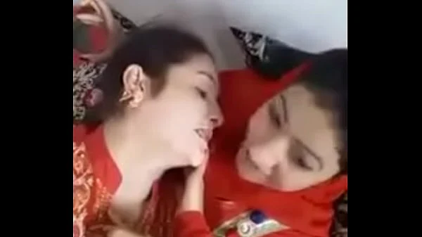 Pakistani Lesbians Kissing Hard