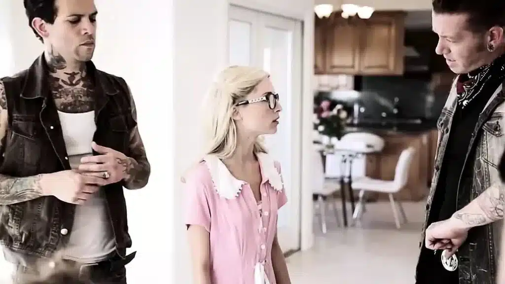 Pure Taboo Nerdy Piper Perri Loses Virginity In Gangbang