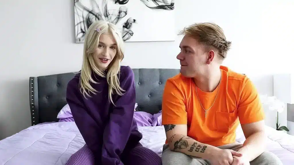 Sneaky Stepbro Convinces His Stepsis Emma Rosie That She Should Start Making By Live Streaming