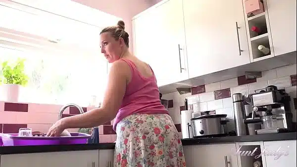 32Yo Busty Bbw Housewife Charlie Rae Masturbates In The Kitchen
