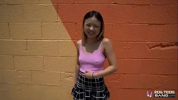 Real Teens Sexy Petite Asian Gets Big White Dick