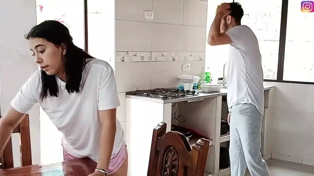 Stepmom With A Big Ass Gets Her Pussy Fucked By Her Perverted Stepson Creampie Porn In Spanish 1
