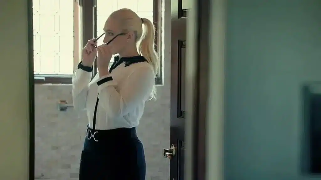Tushy Curvy Aj Applegate Punished By Her Boss 1